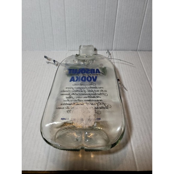 Absolut Vodka Flattened Bottle Cheeseboard - Picture 3 of 3